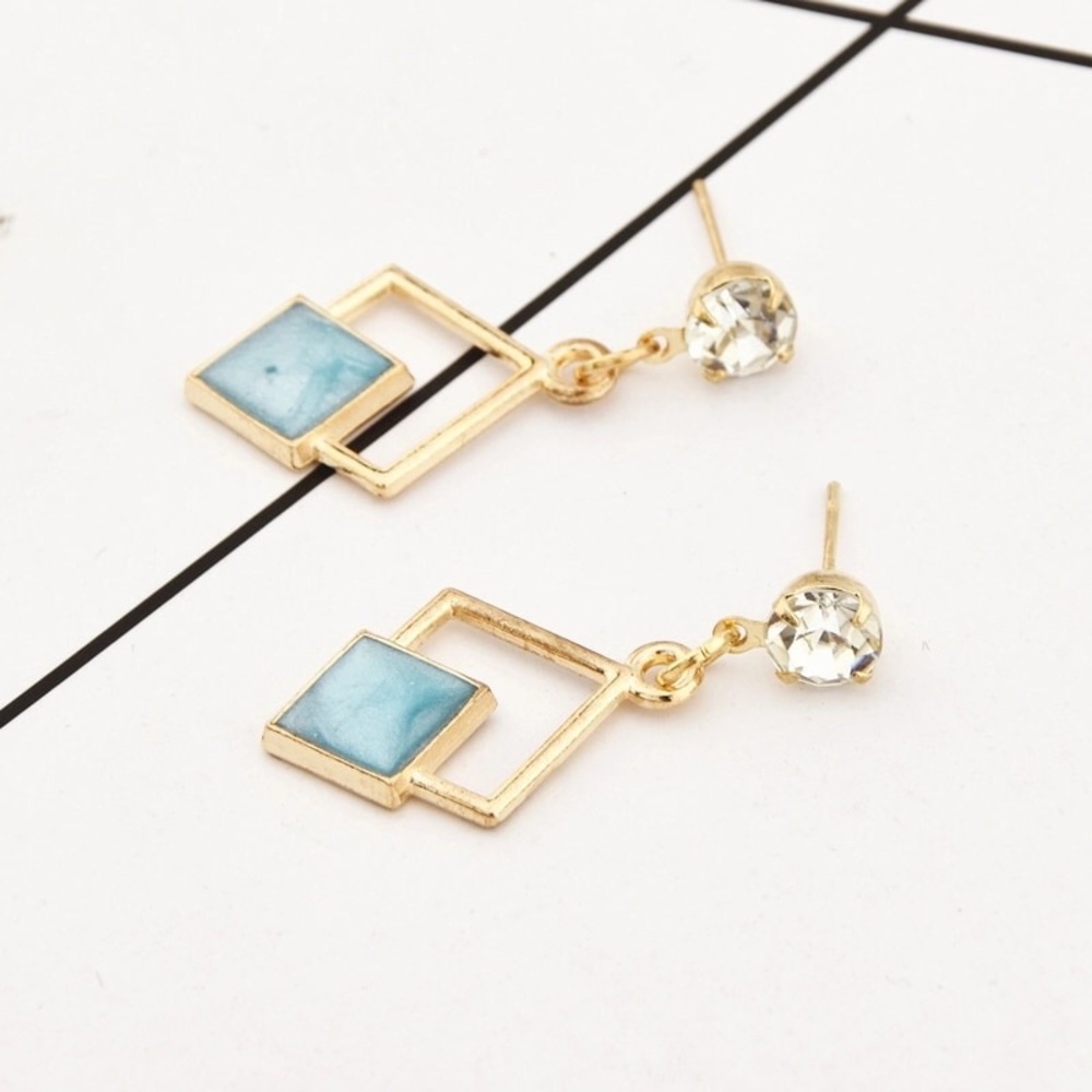 🆕 Diagonal Drop Earrings in Pink, Blue and White